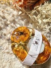 Load image into Gallery viewer, Tea ligh candle holder, orange slices, real dried flower in resin, organic pebbled shape
