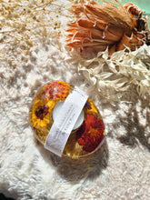 Load image into Gallery viewer, Tea ligh candle holder, marigolds, real dried flower in resin, organic pebbled shape
