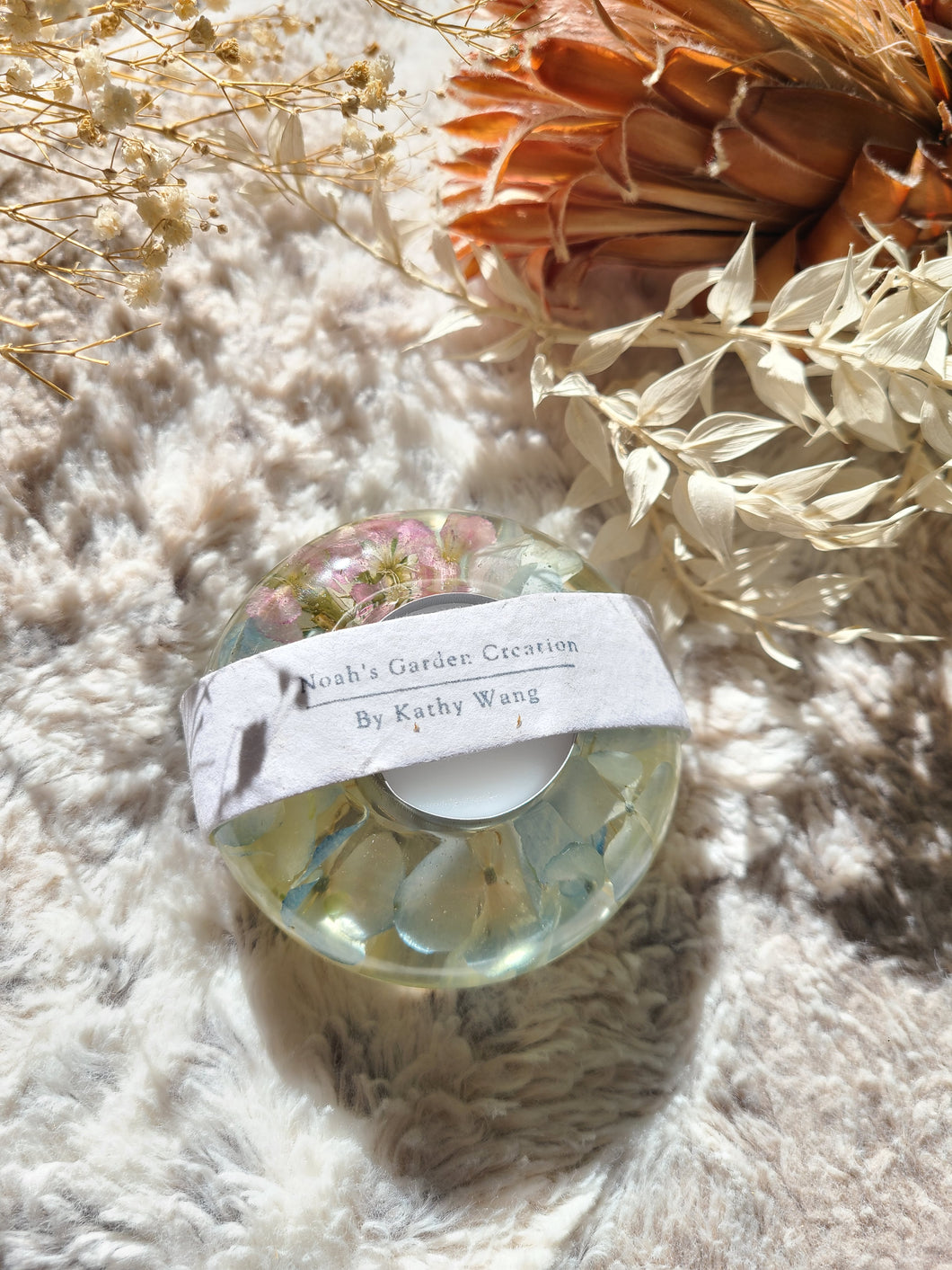 Tea light candle holder, hydrangea, real dried flower in resin, organic pebbled shape