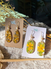 Load image into Gallery viewer, Yellow marigold, golden yarrow earrings
