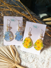 Load image into Gallery viewer, Yellow marigold, hydrangea earrings
