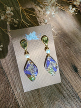 Load image into Gallery viewer, Blue corn flower petals with freshwater pearls, studded earrings
