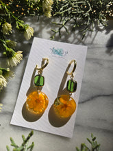 Load image into Gallery viewer, Little marigold on posts
