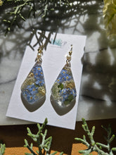 Load image into Gallery viewer, Forget-me-not Earrings
