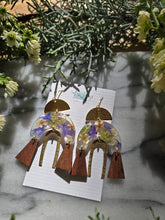 Load image into Gallery viewer, Spring Arch Earrings
