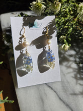 Load image into Gallery viewer, Forget-me-not Earrings
