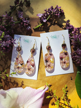 Load image into Gallery viewer, Pink plum blossom Earrings
