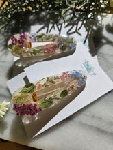 Load image into Gallery viewer, Garden flower hair clips, 2.25 inches clips
