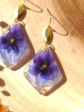 Load image into Gallery viewer, Violet dangles, real pressed flower in resin, bohemian statement earring
