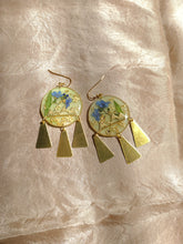 Load image into Gallery viewer, Mountain dangle, jade green earring, bohemian statemenet earring

