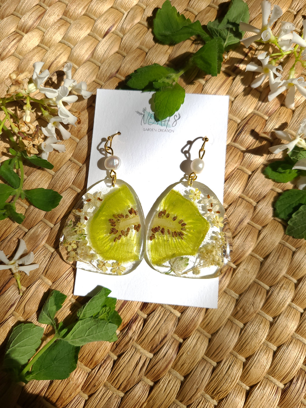 Summer Fruity Collection- Kiwi drop with fresh water pearl