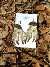 Load image into Gallery viewer, Brass  blossom arch with tassel, bohemian arch, lucite earring
