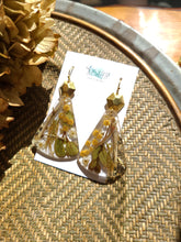 Load image into Gallery viewer, Fall Collection- Garden statement dangles, brass top
