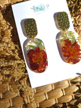 Load image into Gallery viewer, Fall Collection - Marigold Garden Capsule, Brass Stud stop with stainless steel post
