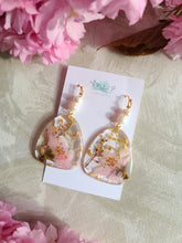 Load image into Gallery viewer, Spring Collection- Blossom dangles, natural pebble shape, freshwater pearl
