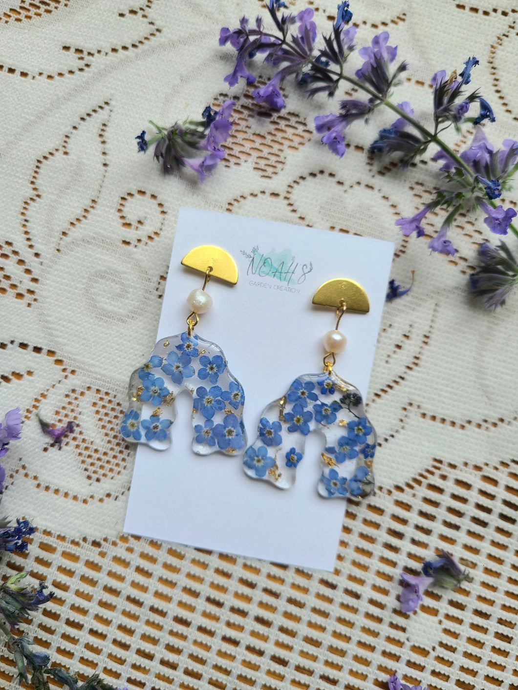Forget-me-not: Spring collection Blossom dangles, freshwater pearl, Golden accents