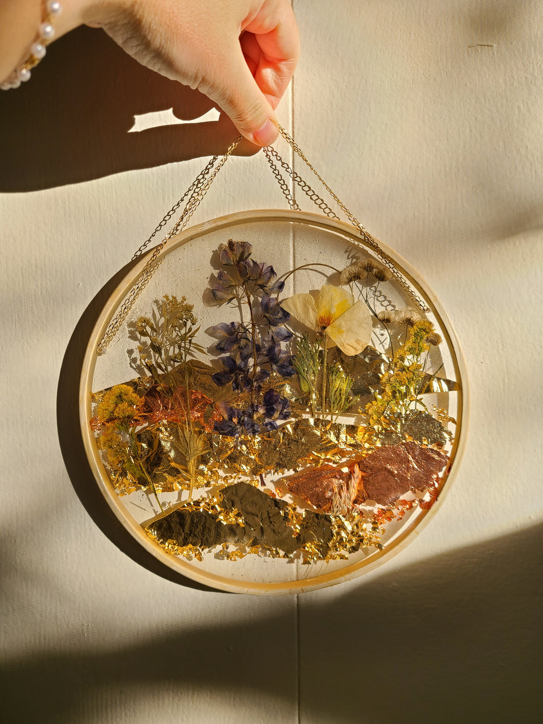 Mountain range Resin wall hangings, 8 inches in diameter, clear background, california wildflower