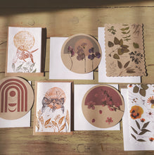 Load image into Gallery viewer, SINGLE Digitalized Pressed Herbs Postcards, One-sided postcard with envelope, scallop sides, printed on Kraft paper

